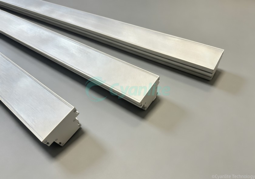SAS330i Linear Lighting-Cyanlite SAS330i metal ceiling linear light 